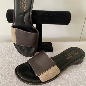Donald J Pliner brown slides sandals. Sz 8.